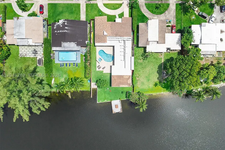2531 NE 195th St, Miami, FL 33180 - #2