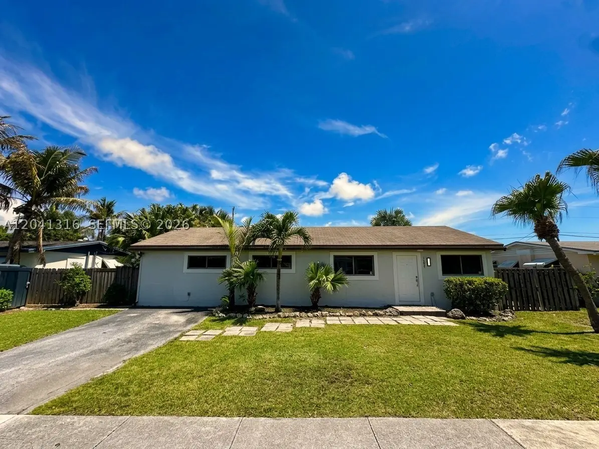 10015 SW 213th Ter, Cutler Bay, FL 33189 - #1