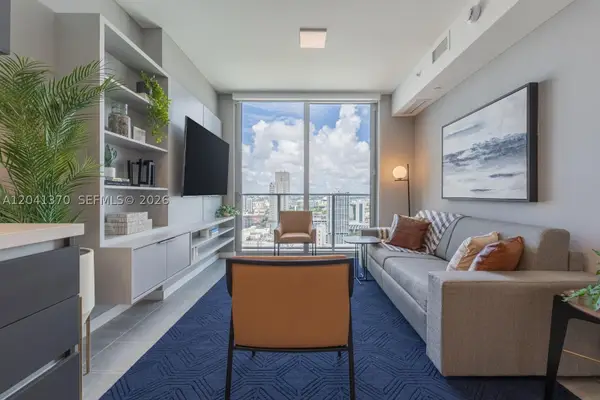 227 NE 2nd St #3104, Miami, FL 33132