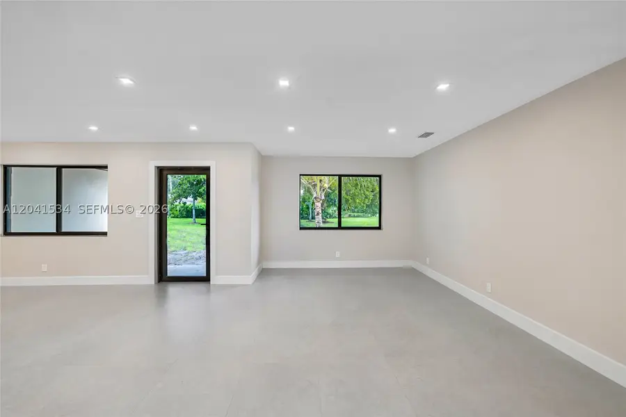 5718 NE 15th Ave, Fort Lauderdale, FL 33334 - #2