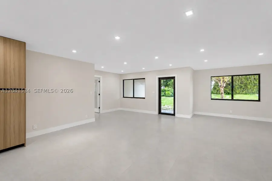 5718 NE 15th Ave, Fort Lauderdale, FL 33334 - #3