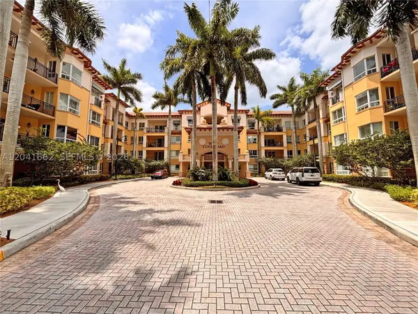 16101 Emerald Estates Dr #155, Weston, FL 33331