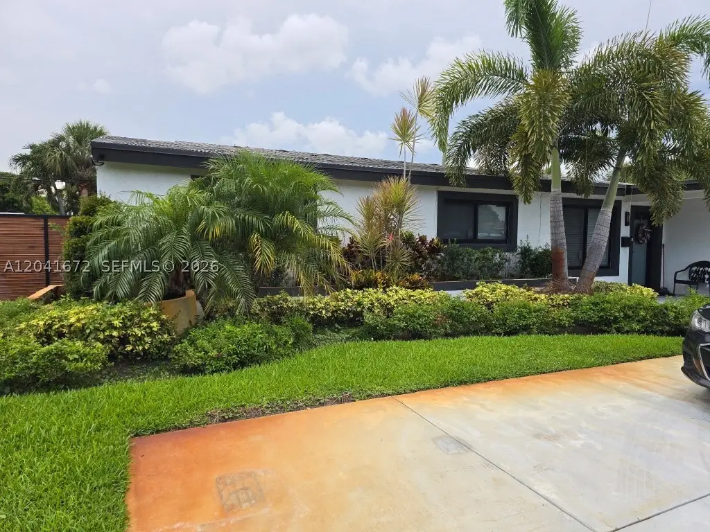 1049 Wyoming Ave, Fort Lauderdale, FL 33312 - #1