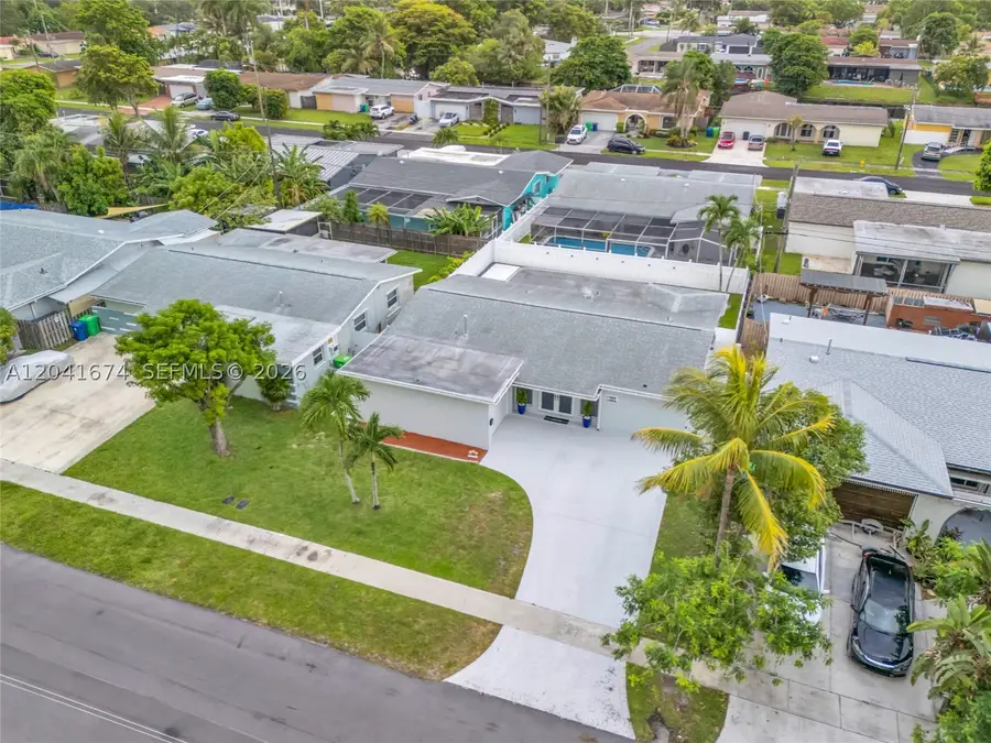 8661 NW 20th Ct, Sunrise, FL 33322 - #2