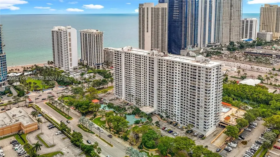 210 174th St #405, Sunny Isles Beach, FL 33160 - #3