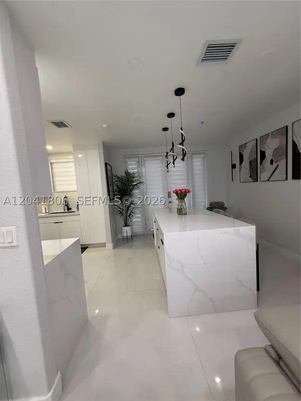 8037 W 36th Ave #6, Hialeah, FL 33018