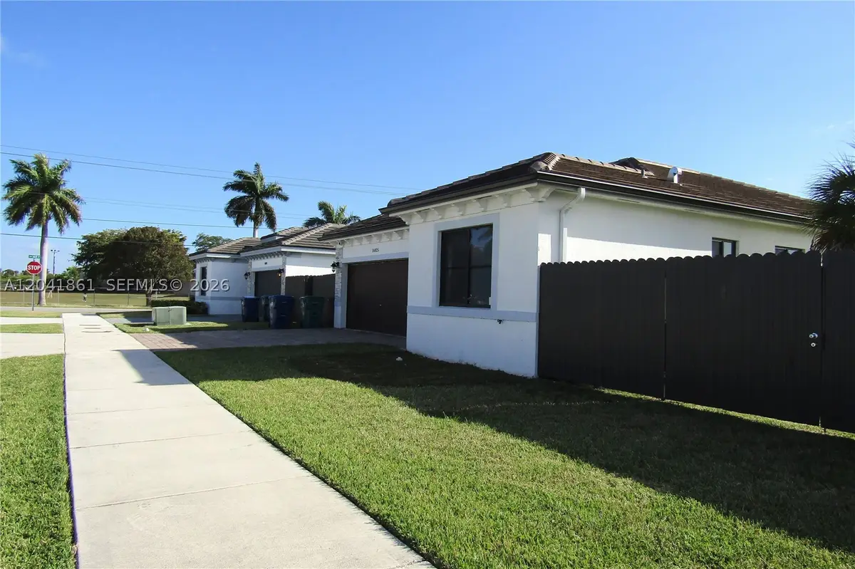 16825 SW 109th Pl, Miami, FL 33157 - #1