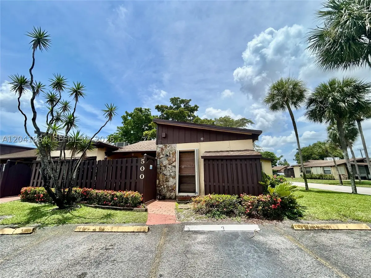 500 Briarwood Cir #3-54, Hollywood, FL 33024 - #1