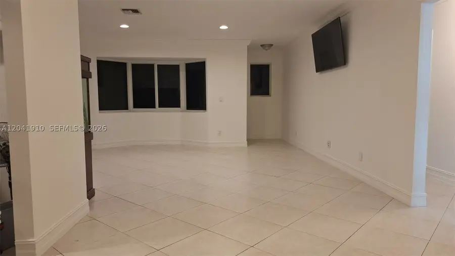 1800 N 55th Ave, Hollywood, FL 33021 - #2