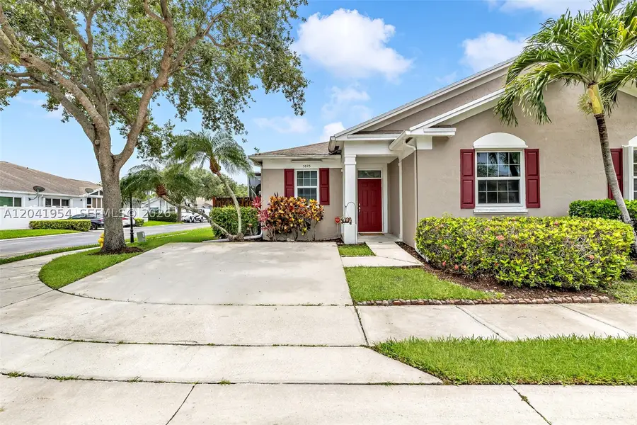 5823 Plum Harbor Cir, Tamarac, FL 33321 - #3