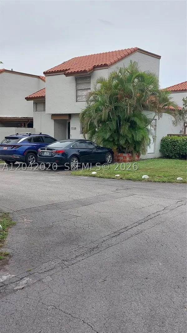10327 NW 9th St Cir #1-7, Miami, FL 33172