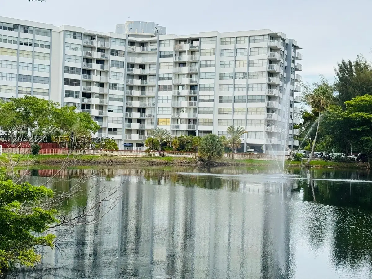 1200 NE Miami Gardens Dr #218W, Miami, FL 33179 - #1