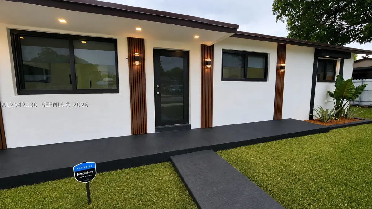 19721 SW 114th Pl, Miami, FL 33157 - #1