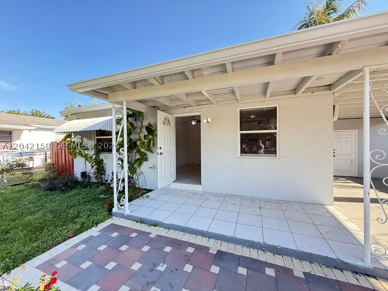 2210 Roosevelt St, Hollywood, FL 33020 - #3