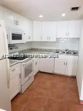 20 NW 87th Ave #A214, Miami, FL 33172