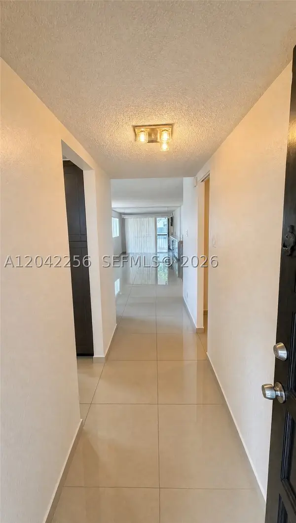3280 Spanish Moss Ter #214, Lauderhill, FL 33319
