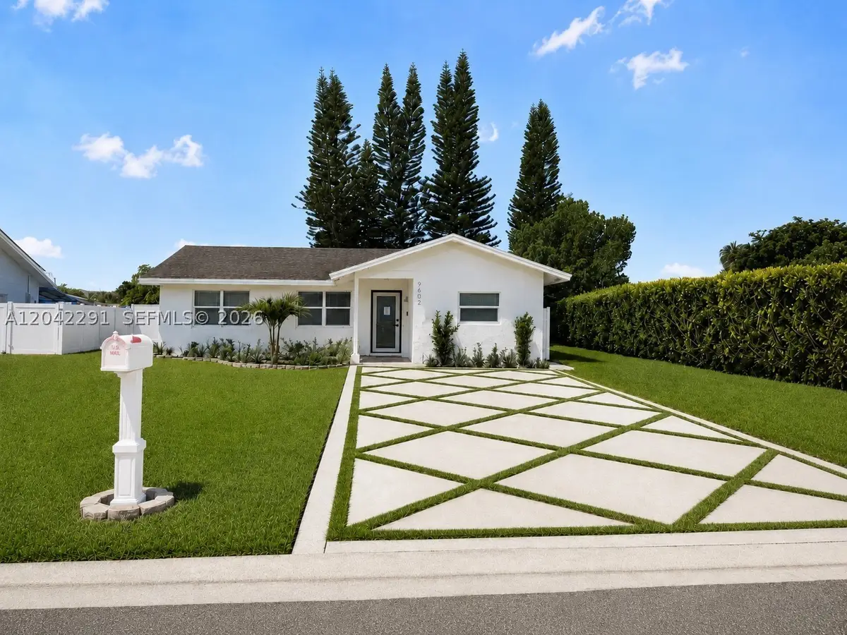 9602 NW 80th Pl, Tamarac, FL 33321 - #1