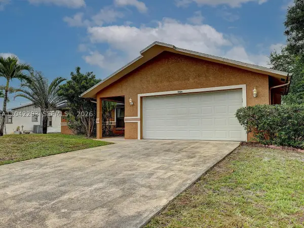 1925 SE Floresta Dr, Port St Lucie, FL 34983