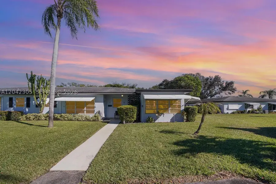 560 High Point Dr #D, Delray Beach, FL 33445 - #2