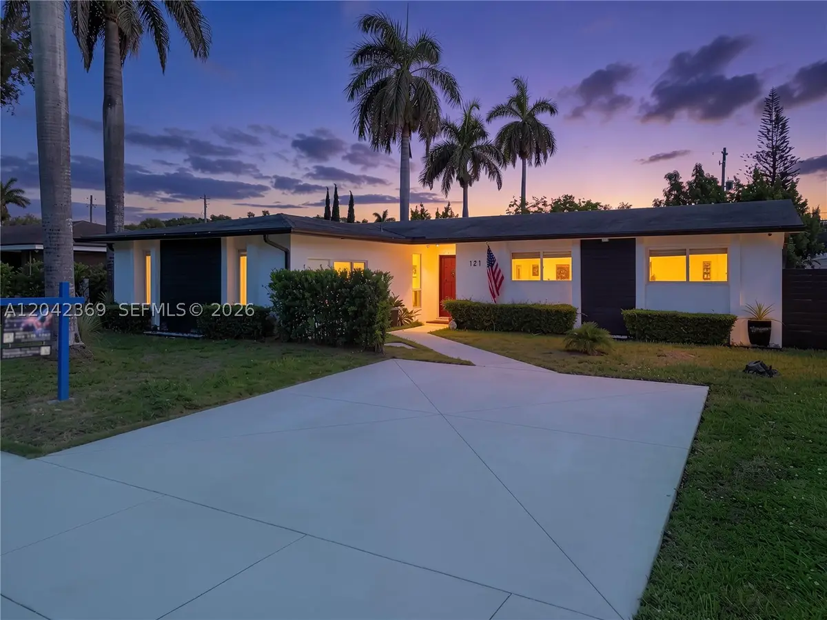 121 NE 18th St, Homestead, FL 33030 - #1
