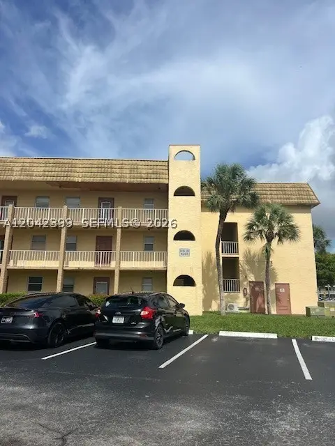 8285 Sunrise Lakes Blvd #106, Sunrise, FL 33322 - #2