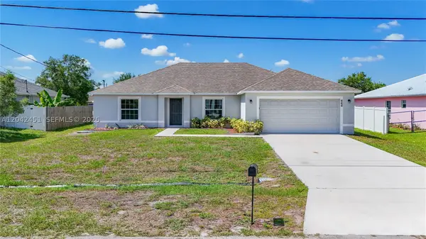 666 SW Jeanne Ave, Port St Lucie, FL 34953