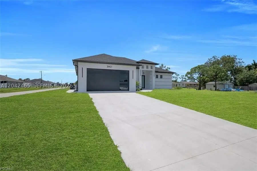 3901 3rd St Sw, Lehigh Acres, FL 33976 - #3