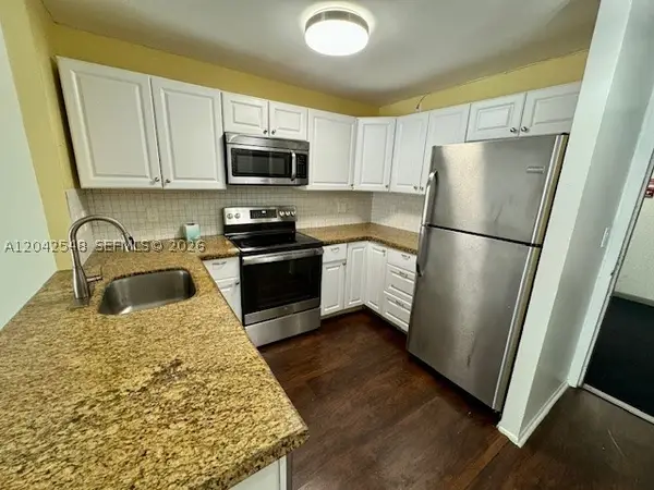 2029 NW 46th Ave #E202, Lauderhill, FL 33313
