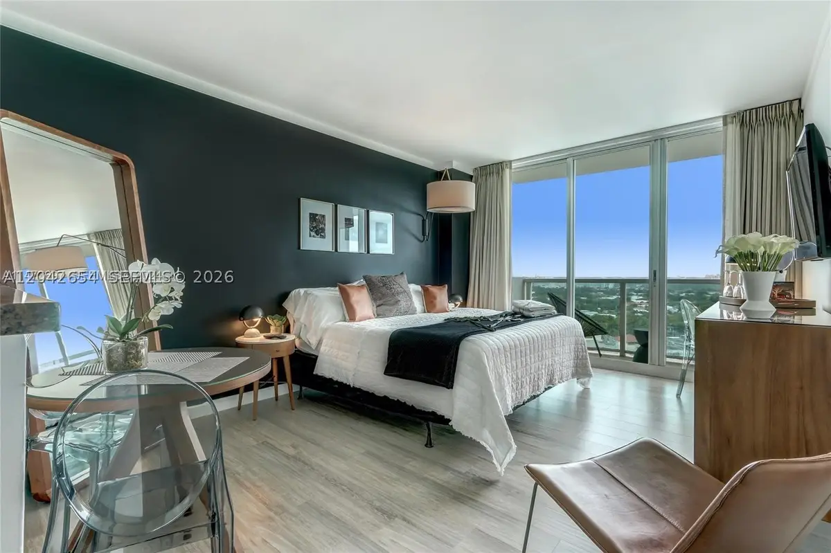 2889 Mcfarlane Rd #1811, Miami, FL 33133 - #1