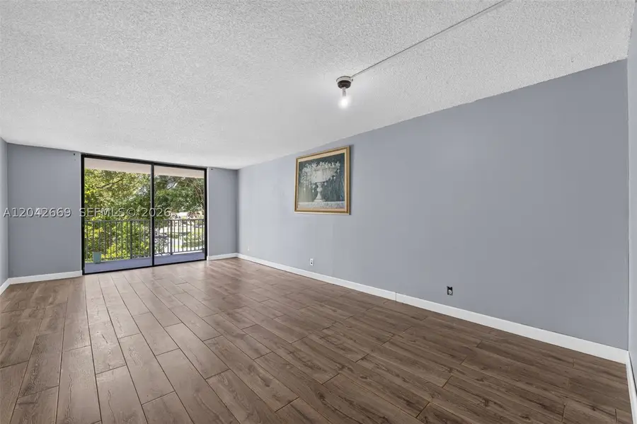 6190 Woodlands Blvd #316, Tamarac, FL 33319 - #3