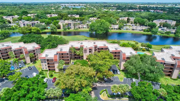 1931 Sabal Palm Dr #203, Davie, FL 33324