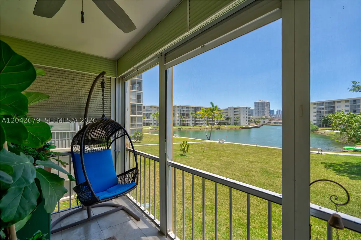 2851 Leonard Dr #J210, Aventura, FL 33160 - #1
