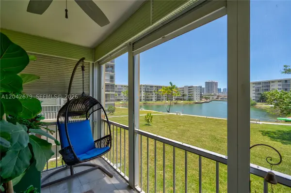 2851 Leonard Dr #J210, Aventura, FL 33160