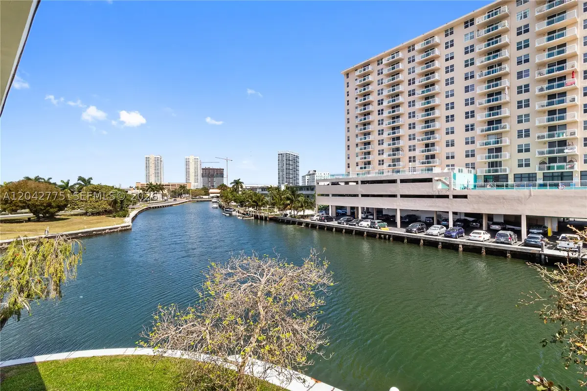 450 Paradise Isle Blvd #302, Hallandale Beach, FL 33009 - #1