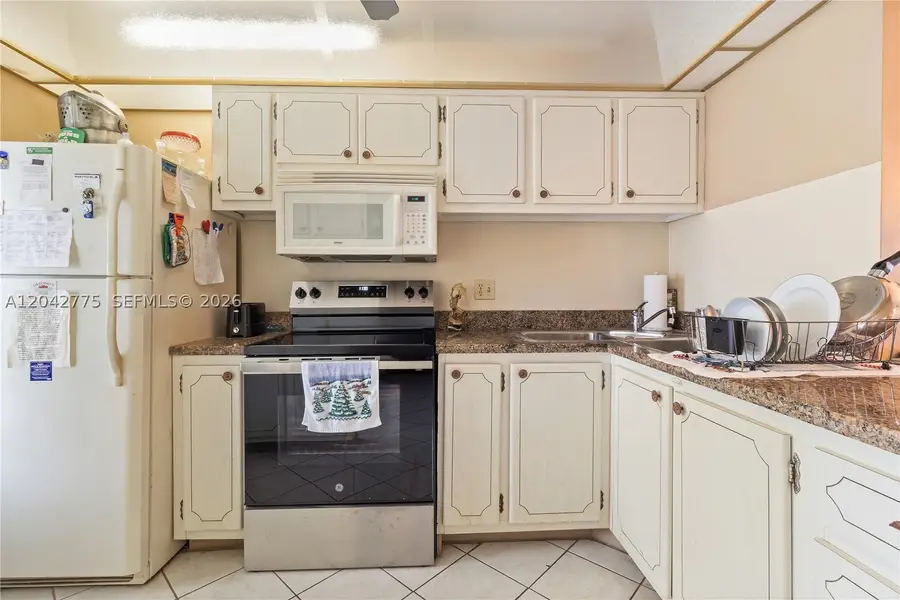 450 Paradise Isle Blvd #302, Hallandale Beach, FL 33009 - #3