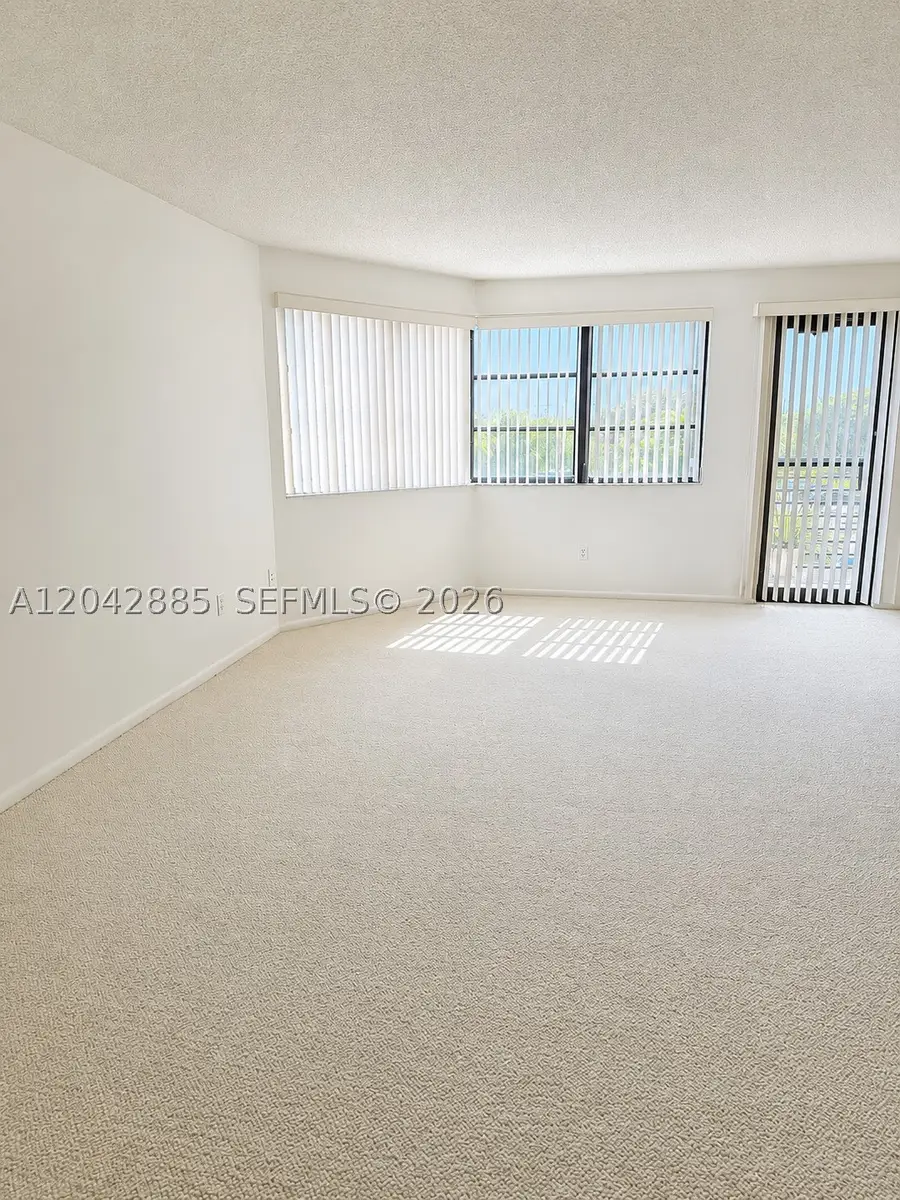 20840 San Simeon Way #308, Miami, FL 33179 - #2