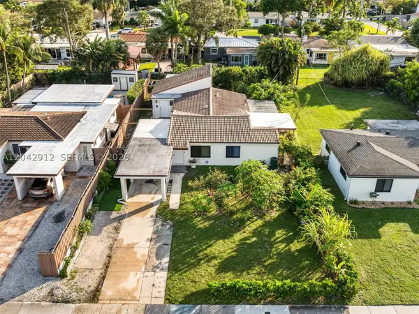 700 Davie Boulevard, Fort Lauderdale, FL 33315