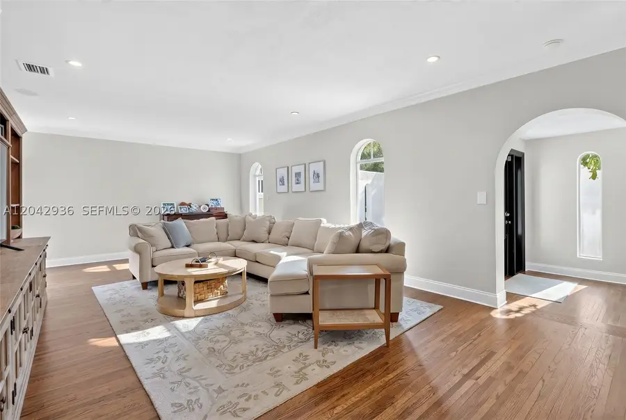 4943 Riviera Dr., Coral Gables, FL 33146 - #3