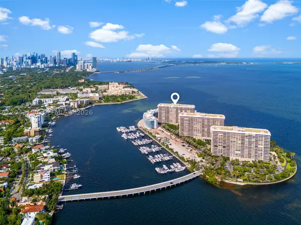 3 Grove Isle Dr #C1610, Miami, FL 33133