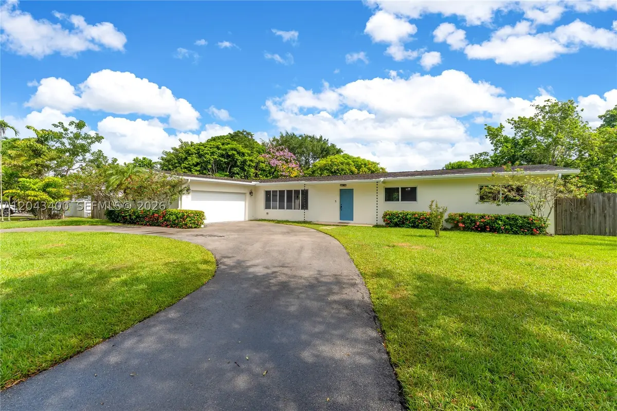 8255 SW 134th St, Pinecrest, FL 33156 - #1
