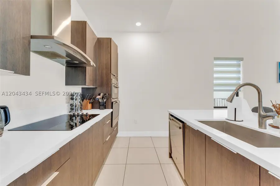 8822 NW 161st Ter, Miami Lakes, FL 33018 - #3