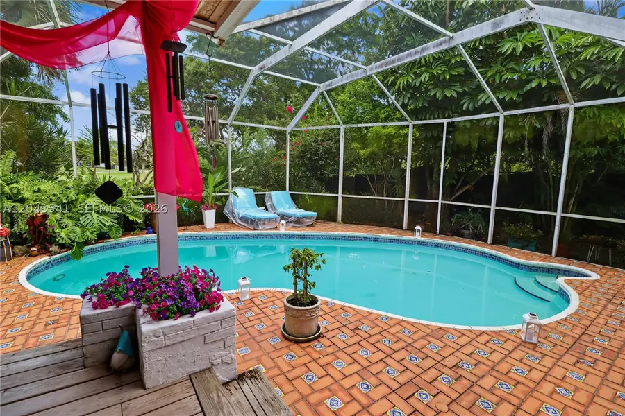 9720 Palmetto Club Ln W, Miami, FL 33157 - #2
