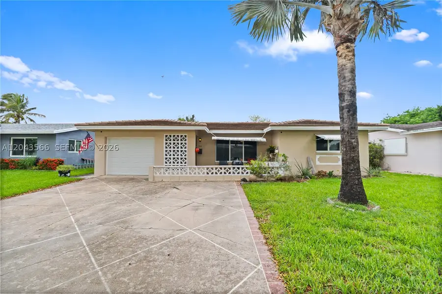 7111 NW 58th St, Tamarac, FL 33321 - #3