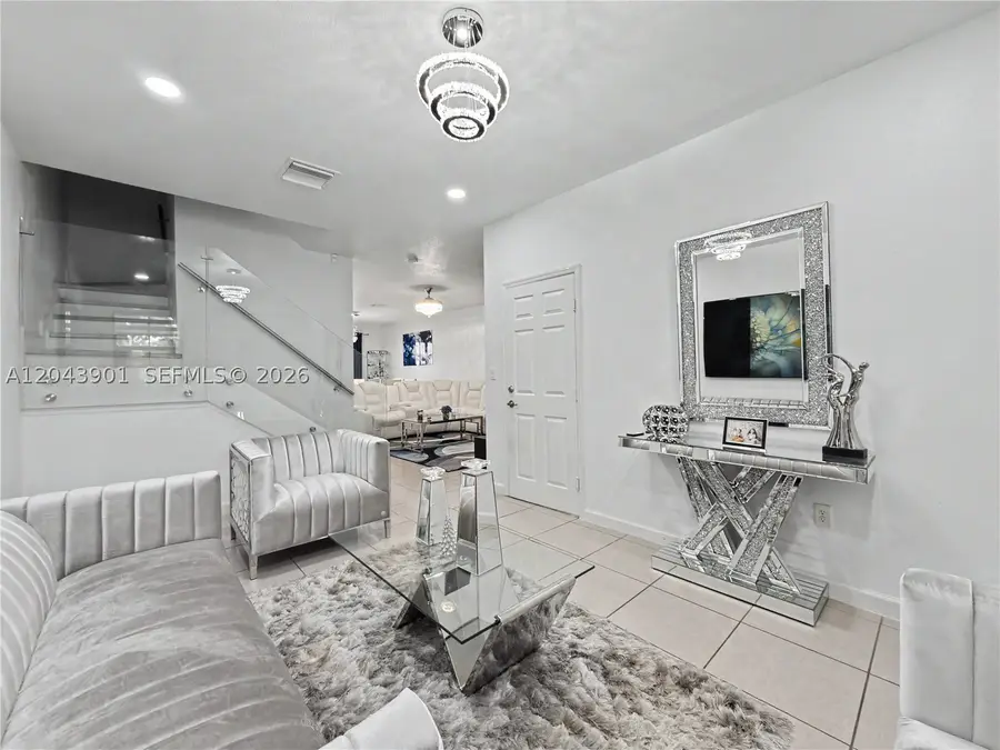 11611 SW 253rd St, Homestead, FL 33032 - #2