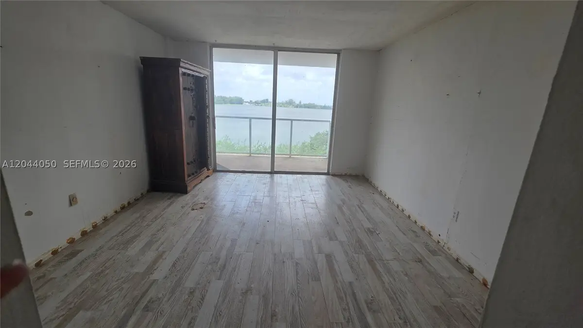 1301 NE Miami Gardens Dr #322W, Miami, FL 33179 - #1