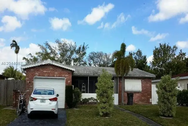 4721 NW 41st Pl, Lauderdale Lakes, FL 33319 - #1