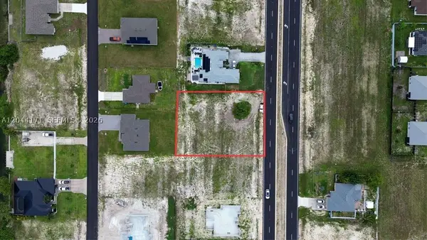 504 E Diplomat Pkwy, Cape Coral, FL 33142