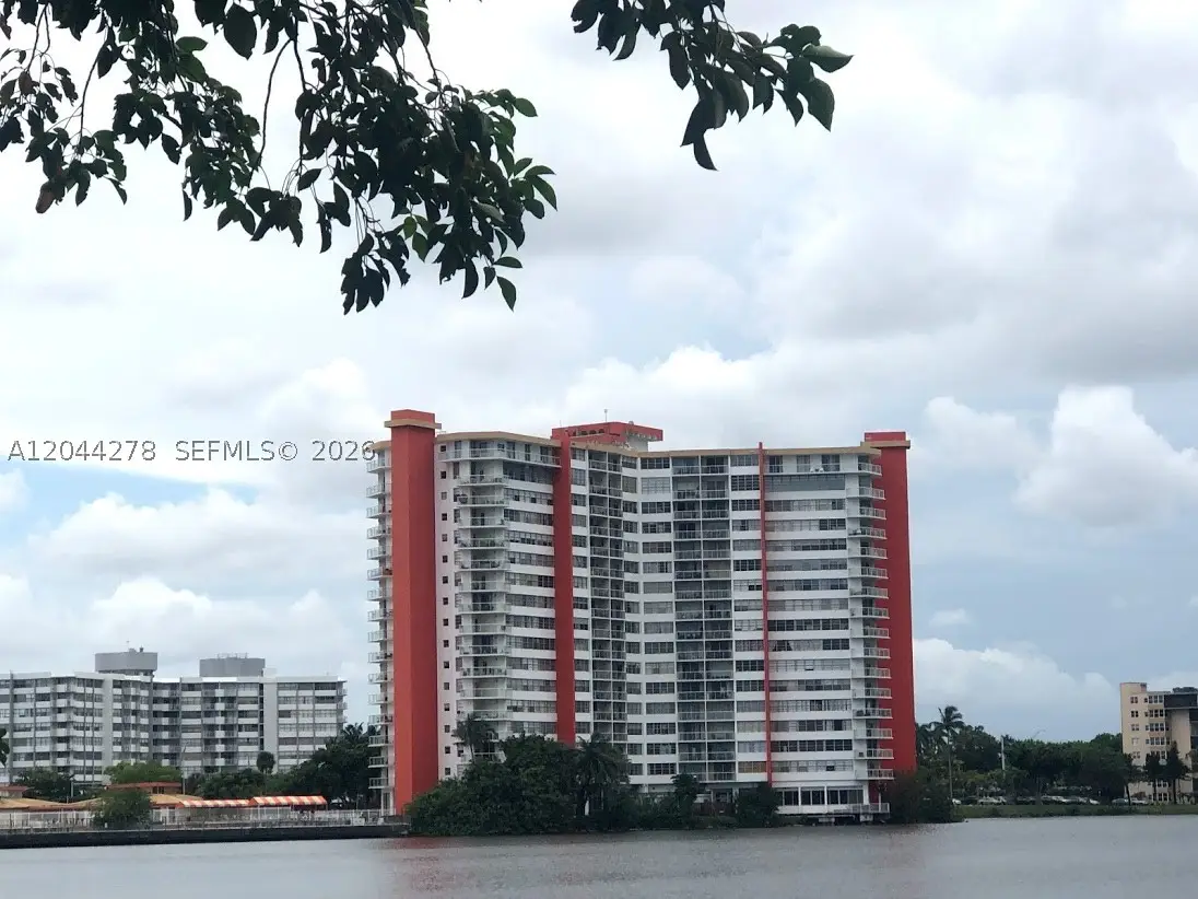 Address Withheld By Seller, Miami, FL 33179 - #1