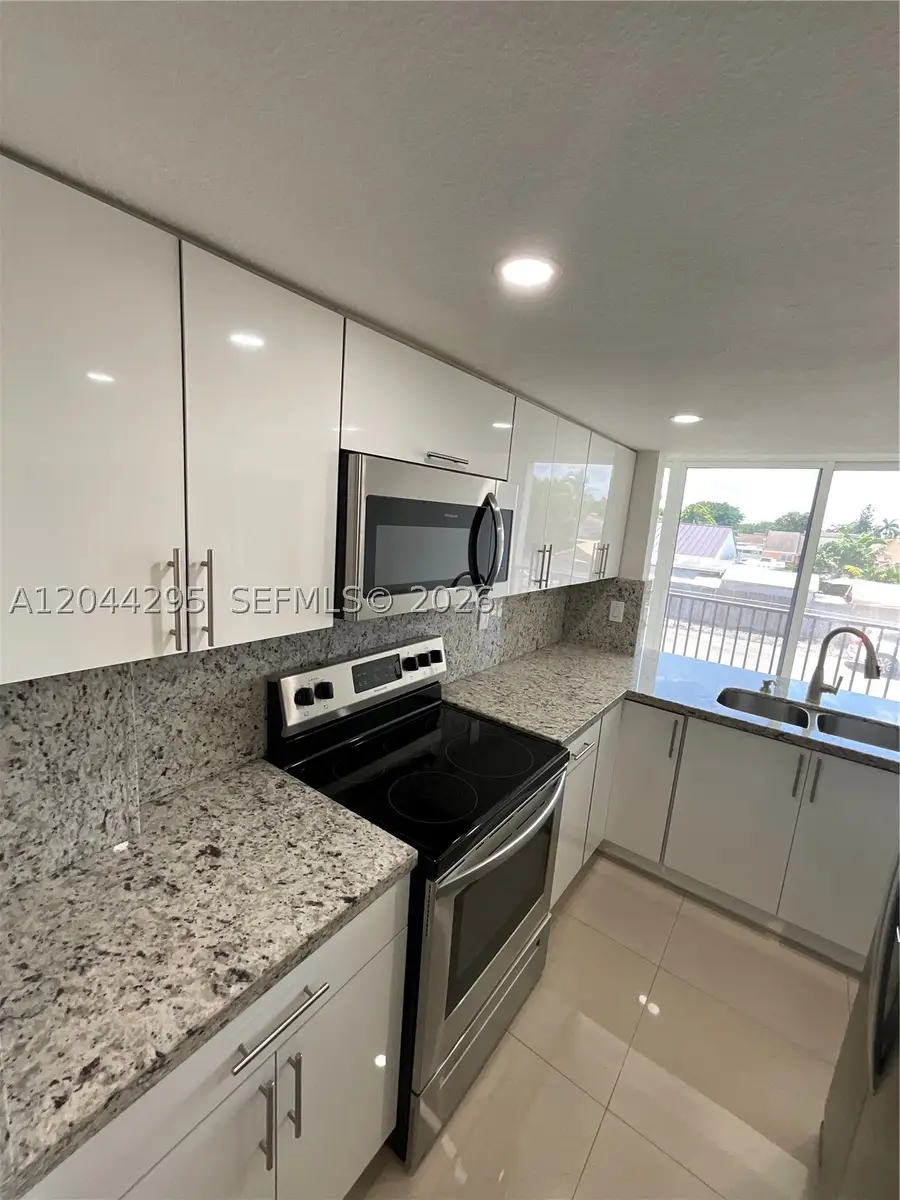 9441 SW 4th St #214, Miami, FL 33174 - #3