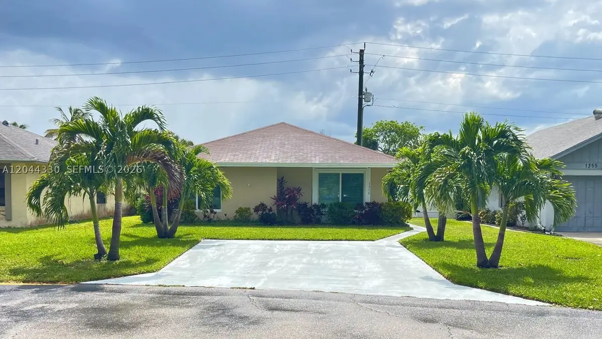 1359 Summit Run Cir, West Palm Beach, FL 33415 - #1